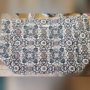 NWT Vera Bradley Grand Tote 2.0 Lisbon Medallion